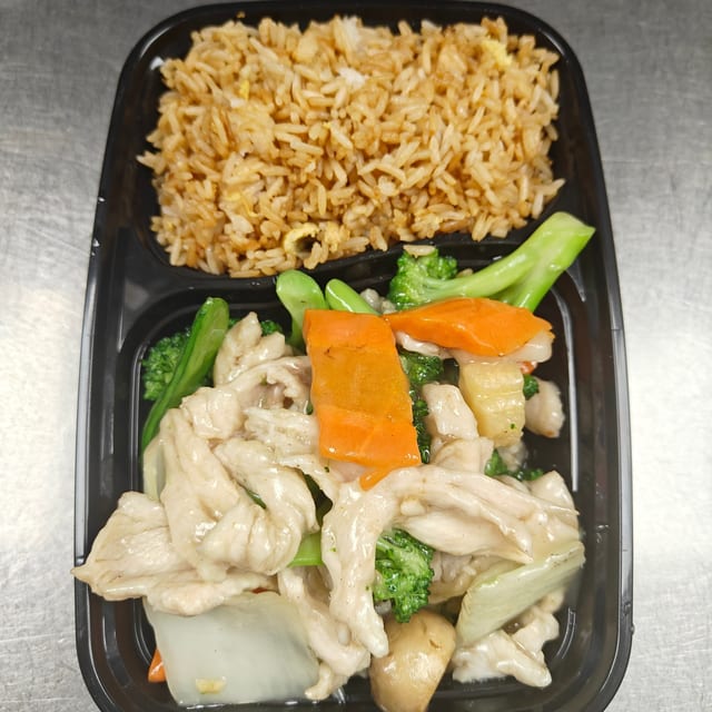 Chicken With Mixed Vegetables.