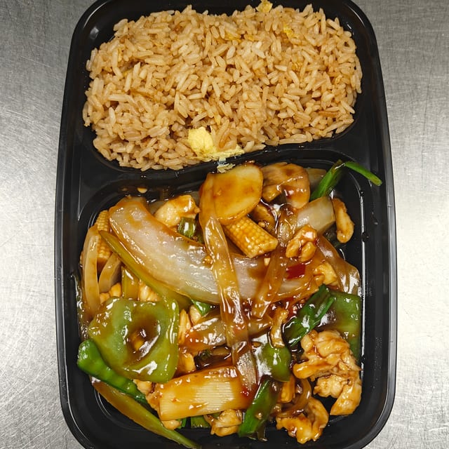 Chicken In Garlic Sauce.