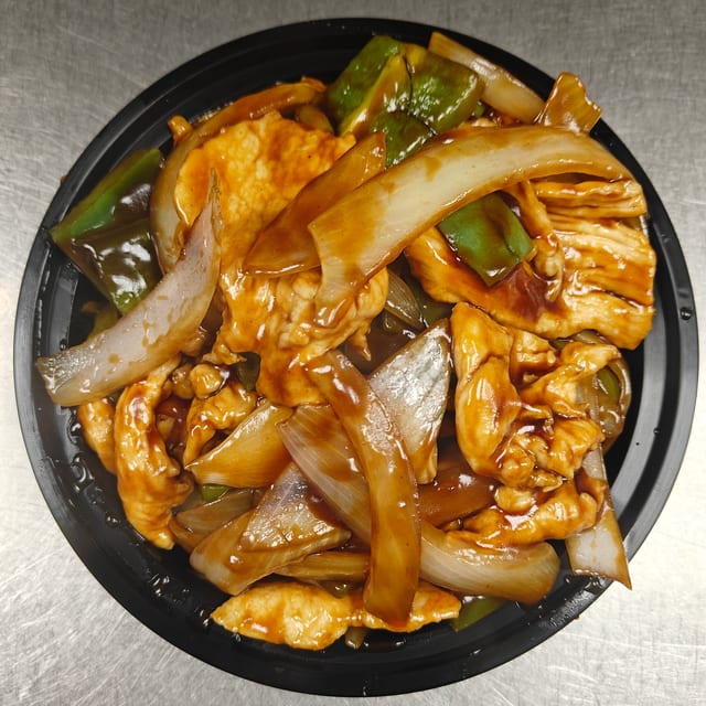 Chicken with Green Pepper and Onion.