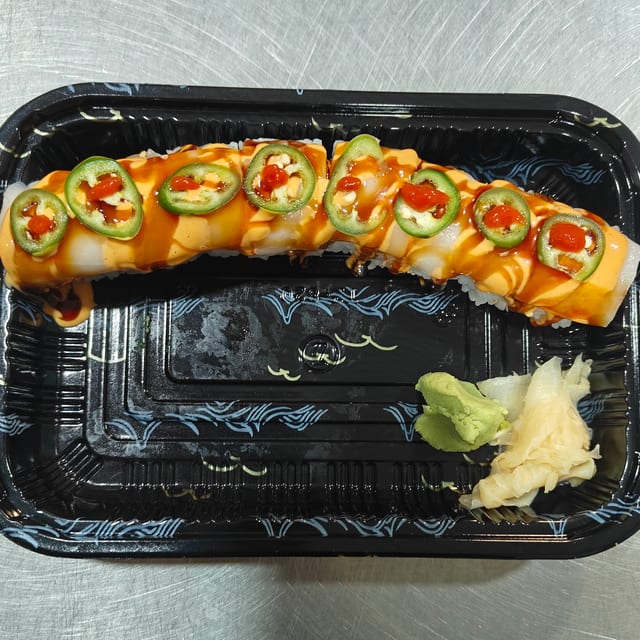 Jalapeño Sriracha Roll.